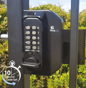 How to Choose the Right Gate Lock for Wood, Metal & Composite Gates (2025 Guide)